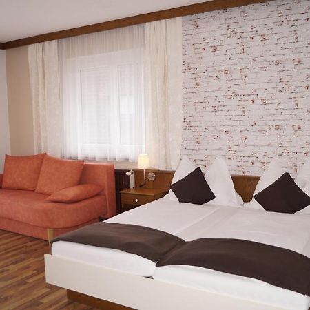 Pension Dobernig - Contactless Check In/Stay Klagenfurt am Woerthersee Dış mekan fotoğraf