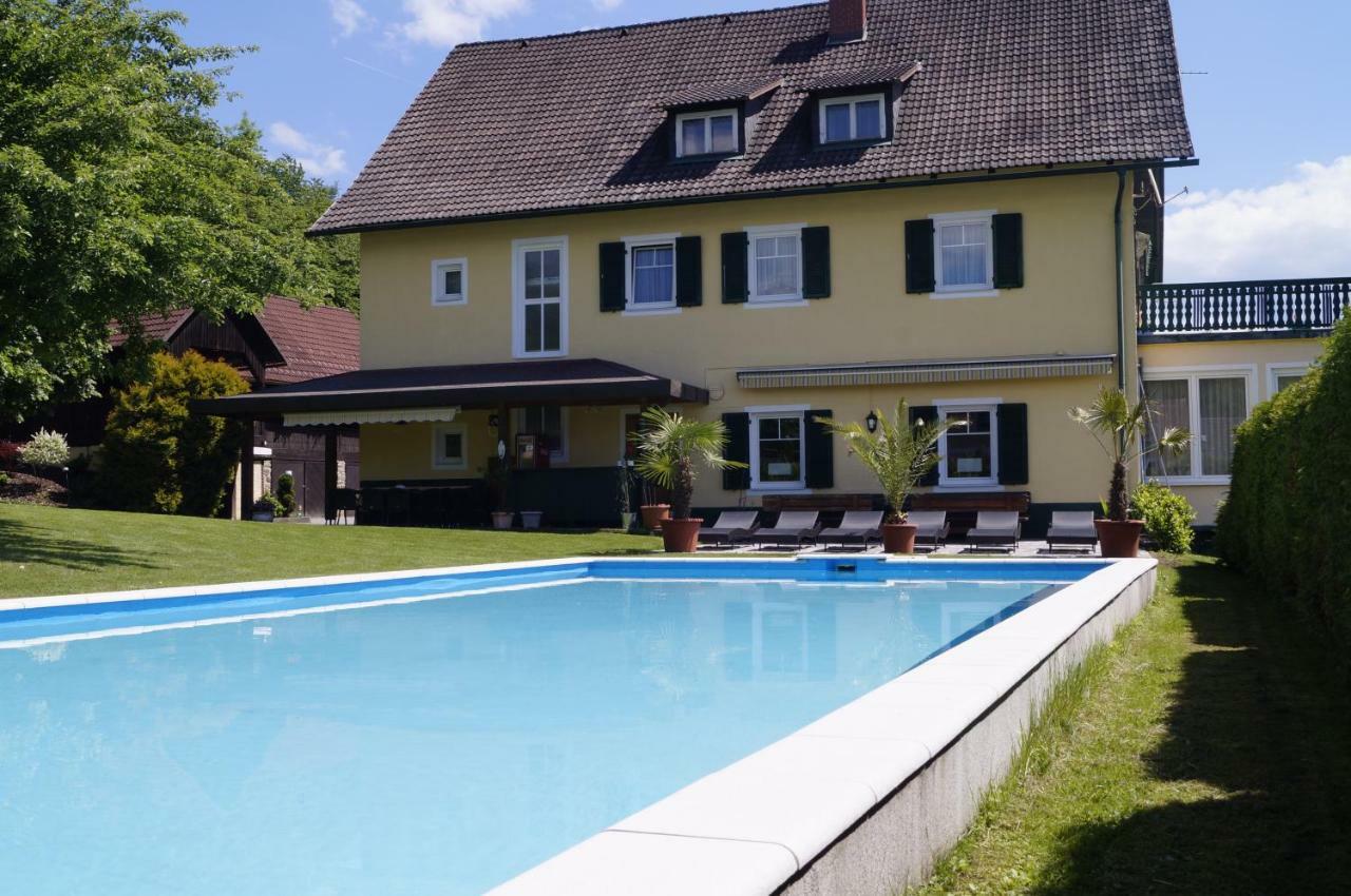 Pension Dobernig - Contactless Check In/Stay Klagenfurt am Woerthersee Dış mekan fotoğraf