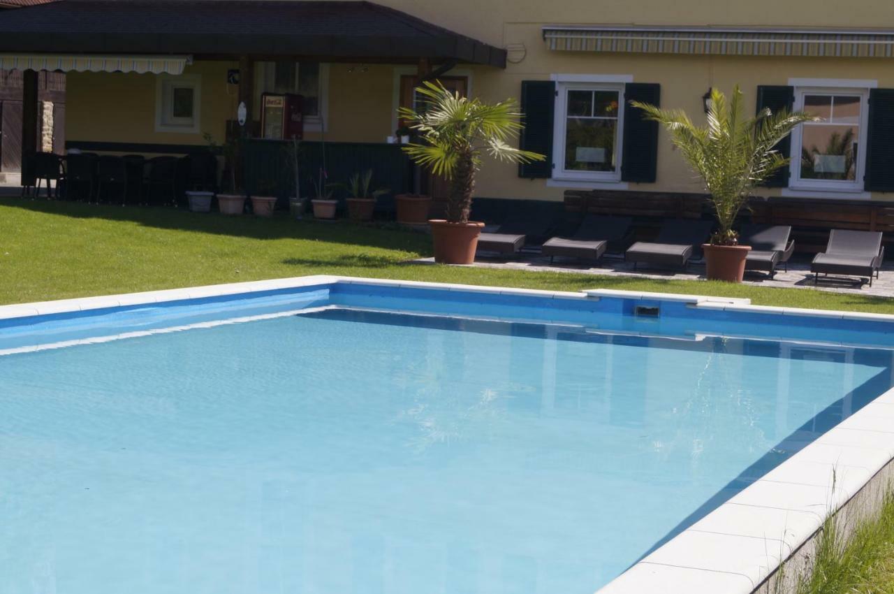 Pension Dobernig - Contactless Check In/Stay Klagenfurt am Woerthersee Dış mekan fotoğraf